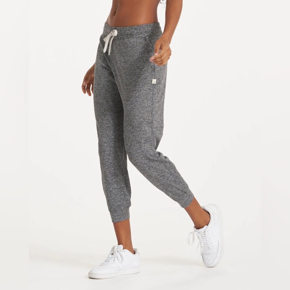 VUORI grey performance jogger